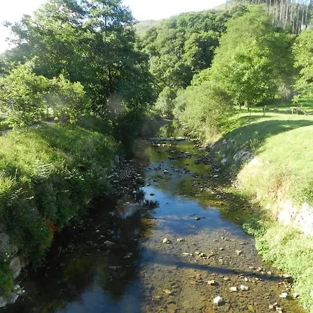 En Treceno, Cantabria Апартаменты *