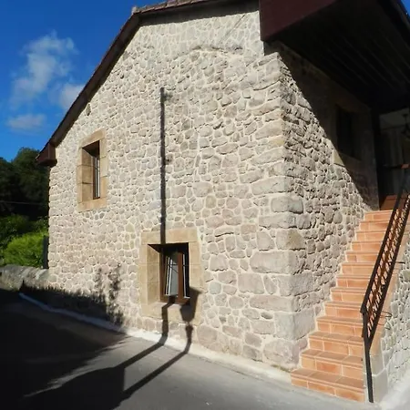 Apartamento En Treceno, Cantabria *